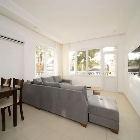 Pleasant Flat With Balcony Close To Popular Attractions In Alanya, Antalya Διαμέρισμα Αλάνια