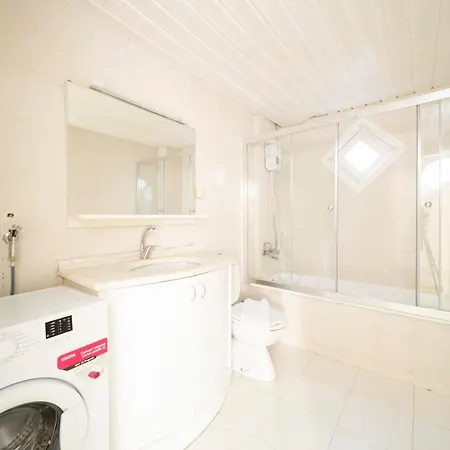 Pleasant Flat With Balcony Close To Popular Attractions In Alanya, Antalya Διαμέρισμα Αλάνια