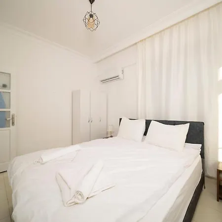Pleasant Flat With Balcony Close To Popular Attractions In Alanya, Antalya Αλάνια